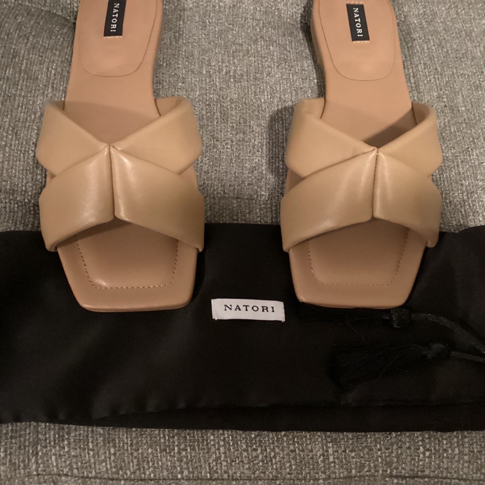 Natori Vitta Slide Sandal (Women) 9.5M - Picture 2 of 11